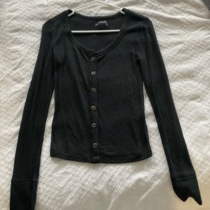 Abercrombie small black sweater